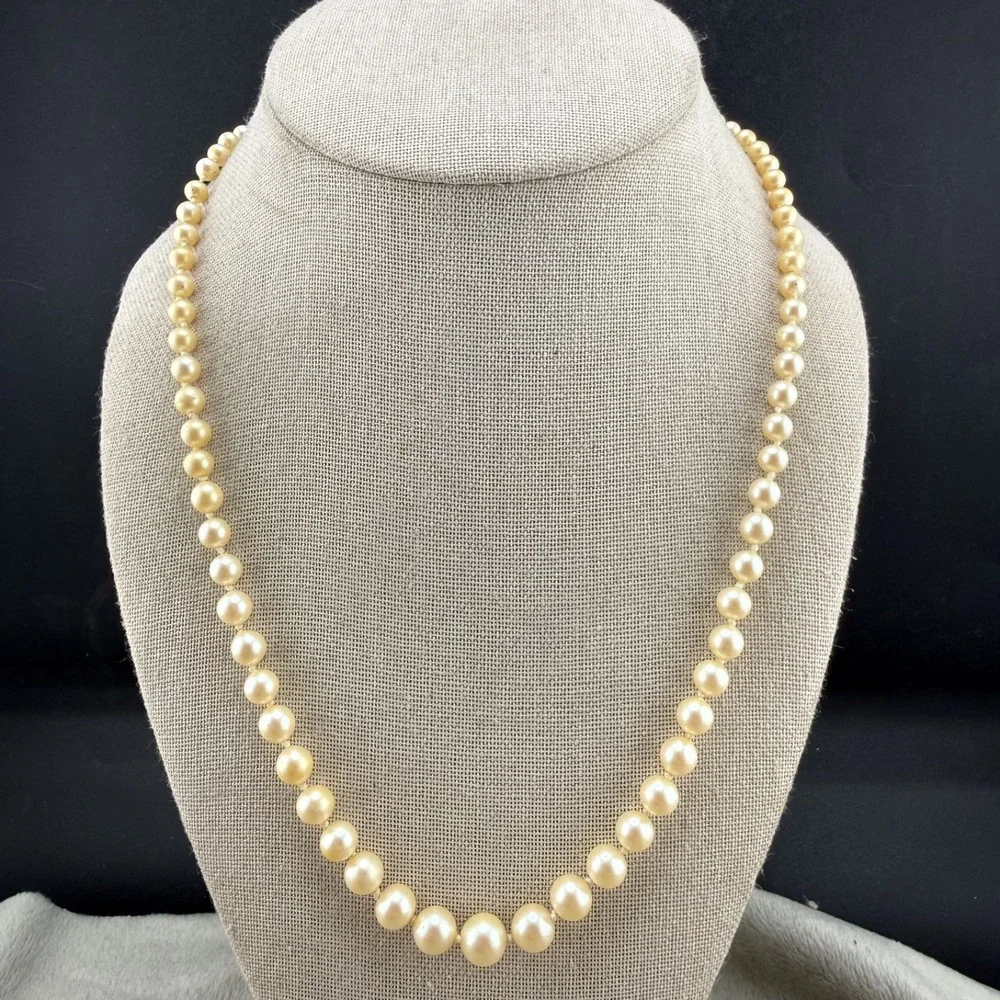 Vintage Estate Necklace Glass Beaded Imitation Pearl Knotted Cream 20in